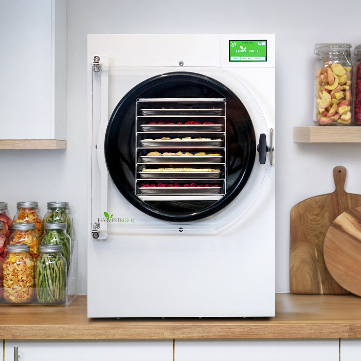 Harvest Right Harvest Right [5-Tray] Medium Pro Freeze Dryer with Mylar Kit